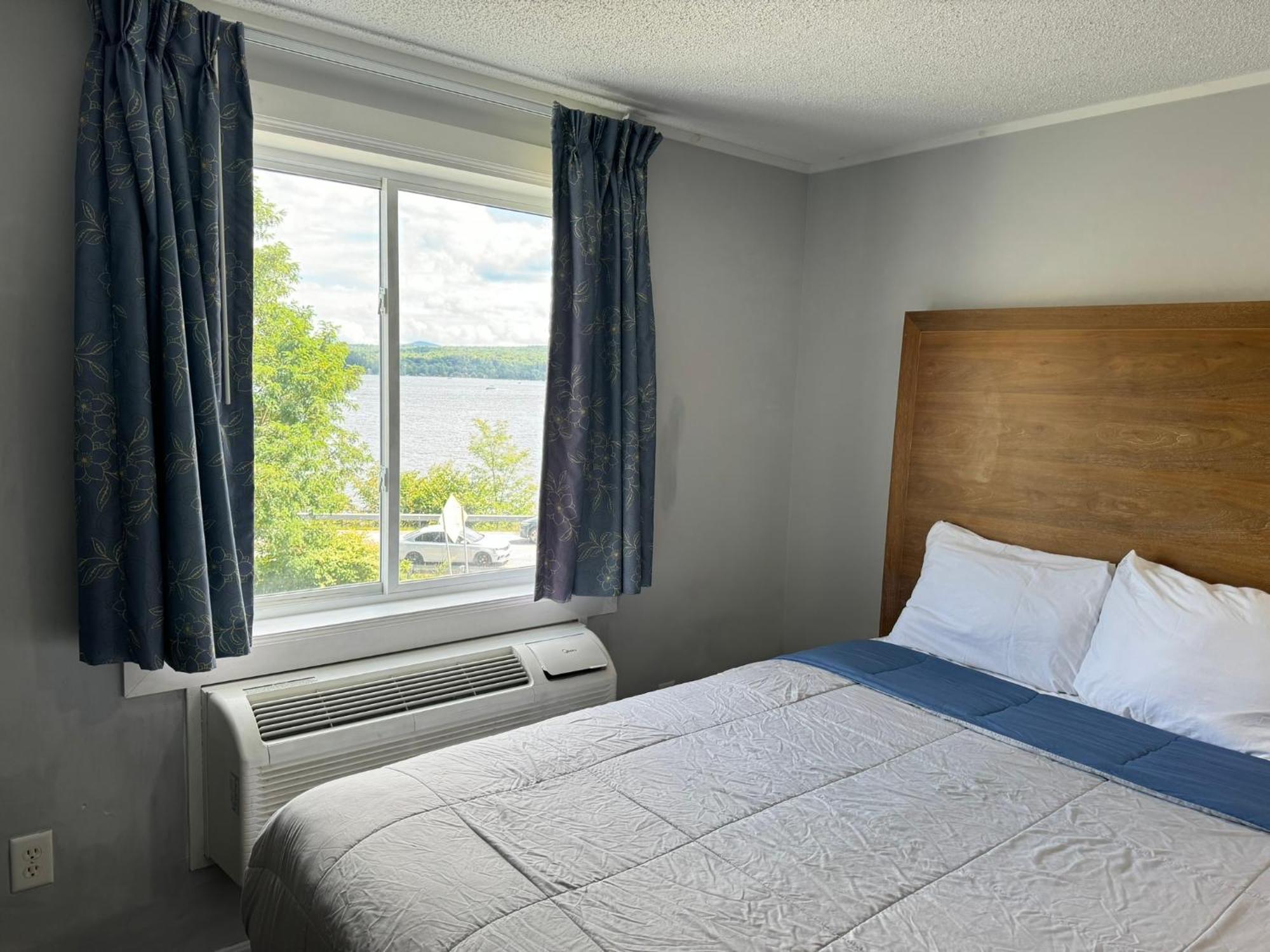 Winnisquam Lake Inn Tilton Exterior photo