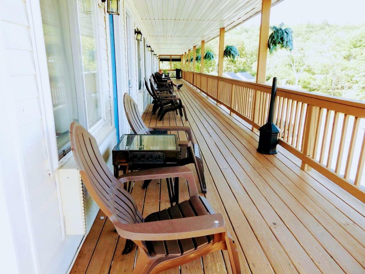 Winnisquam Lake Inn Tilton Exterior photo